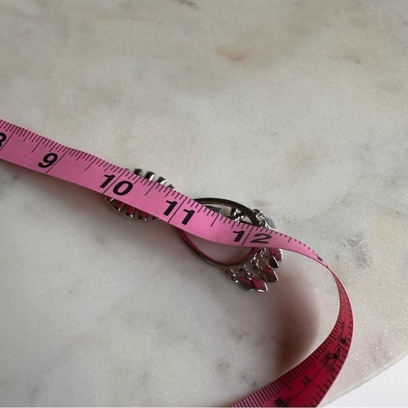 Kent and King Adjustable White and Silver Beaded and Jeweled Necklace - Picture 8 of 9